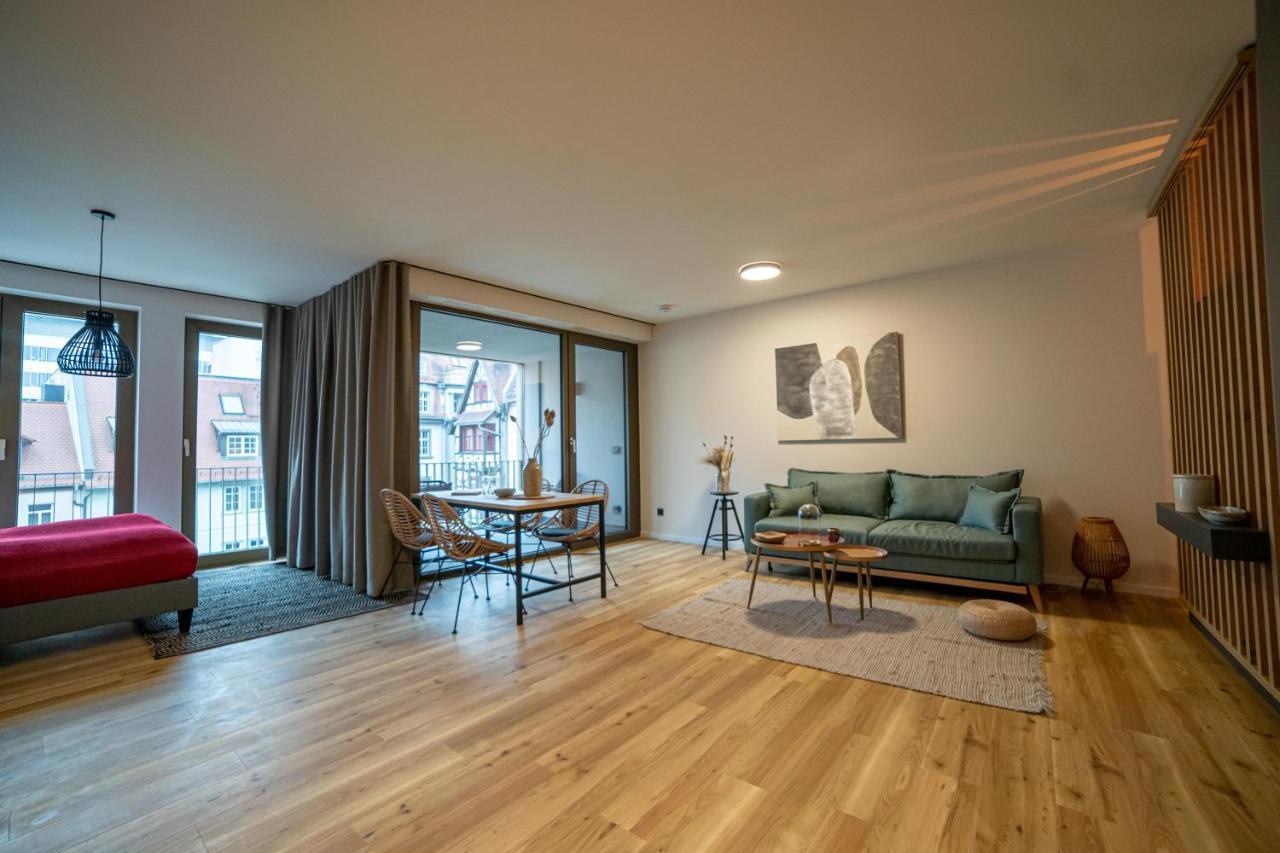 Full House Premium Apartments เยนา ภายนอก รูปภาพ